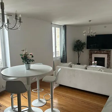 T2 Plein Centre شقة